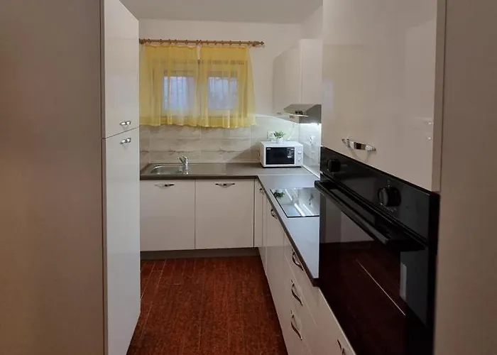 بيت ضيافة Silvana 597